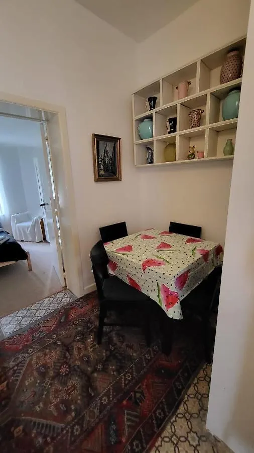 Cozy Studio Close To Zaventem Airport Brüksel